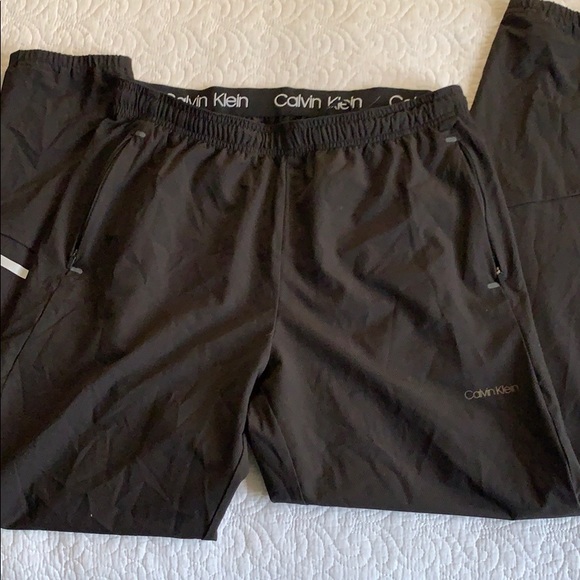 Never worn - Picture 2 of 2